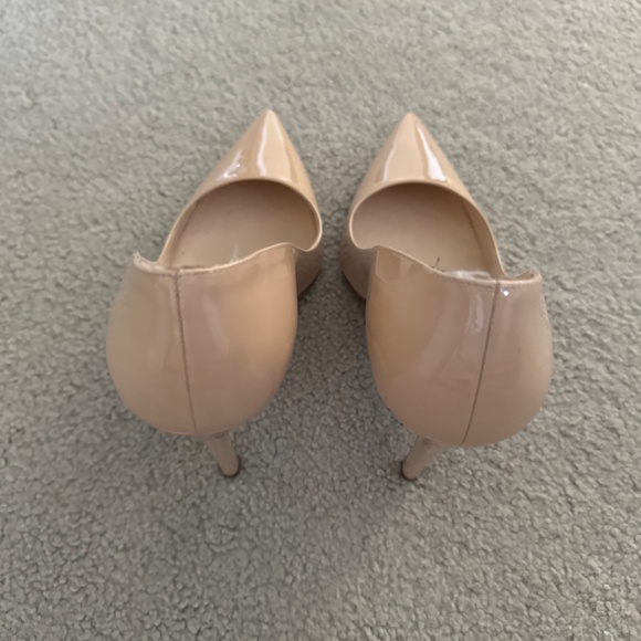 Prada patent leather nude pumps - Picture 3 of 7